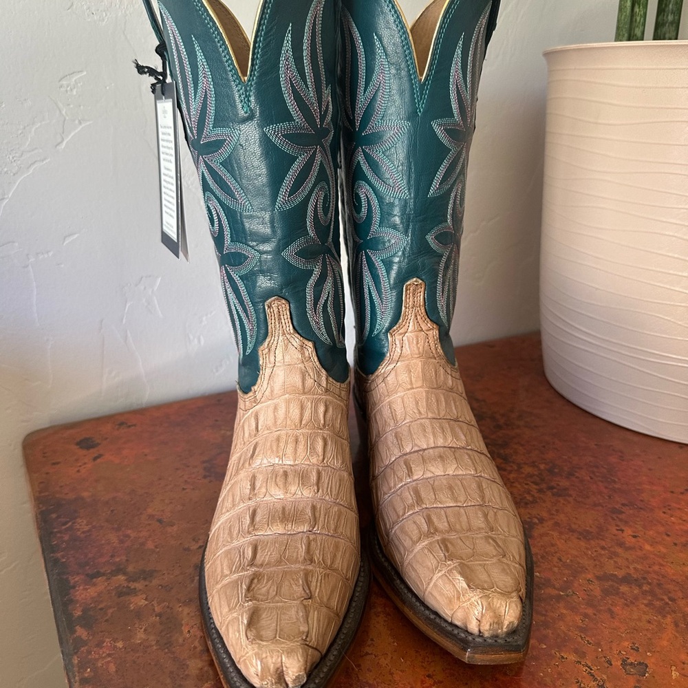 Lucchese Womens Caiman Cowboy Boots